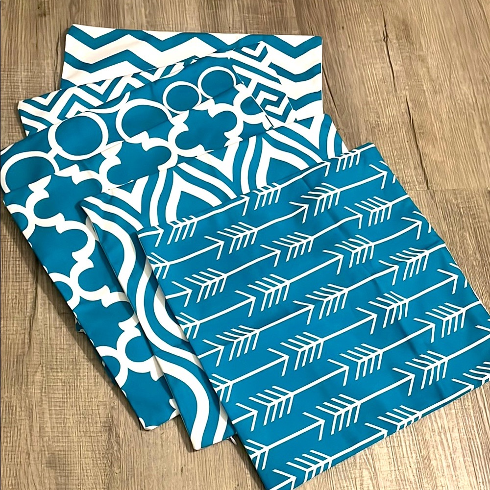 Blue and White Patterned Set
